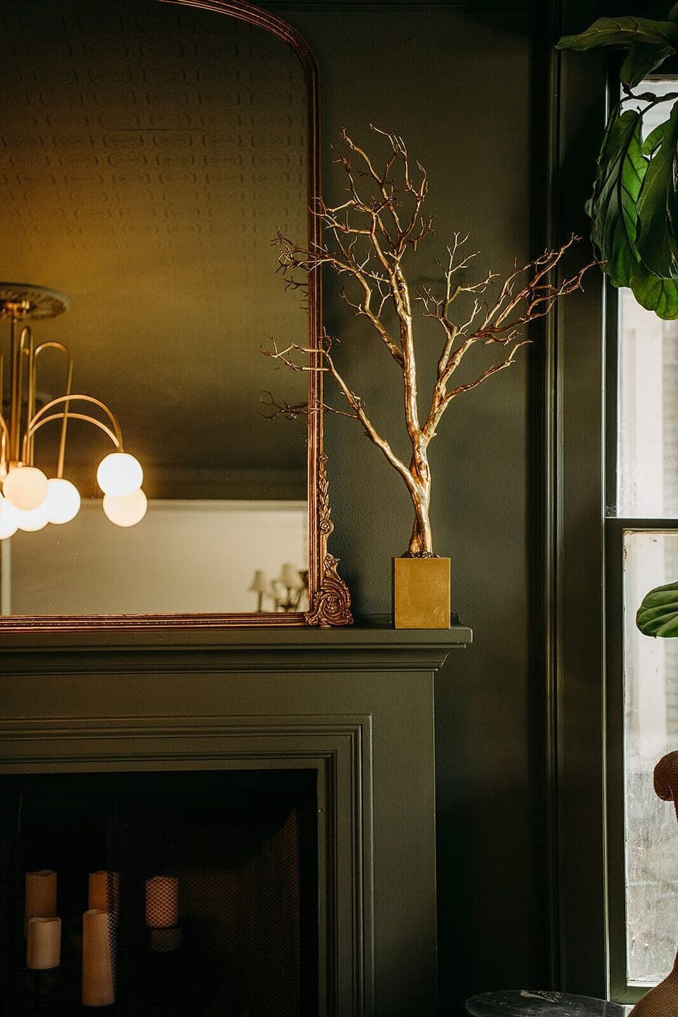 46-inch Smart TV with digital channels, Hulu, streaming services