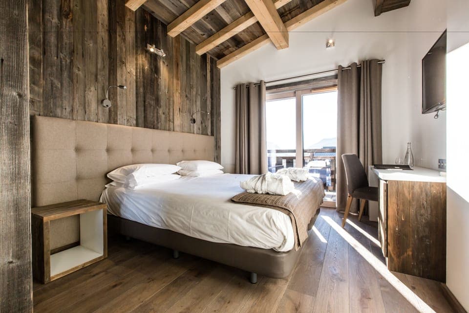 Suite | Select Comfort beds, in-room safe, desk, soundproofing