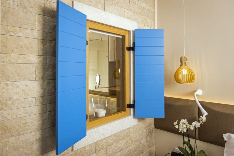 Minibar, in-room safe, desk, blackout drapes