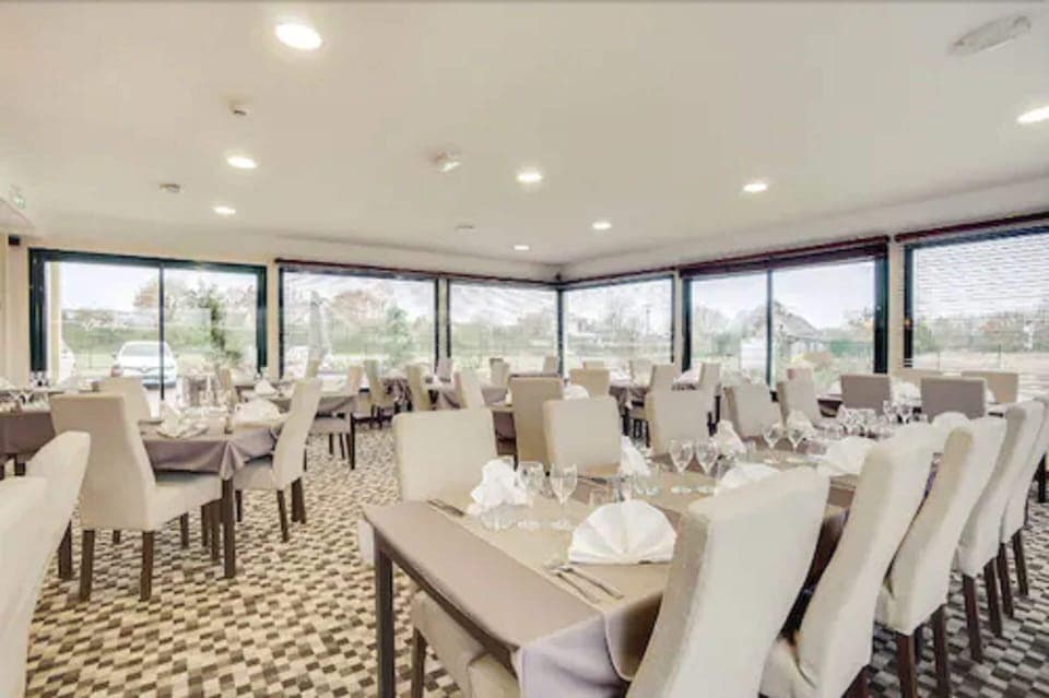 Daily buffet breakfast (EUR 12.90 per person)