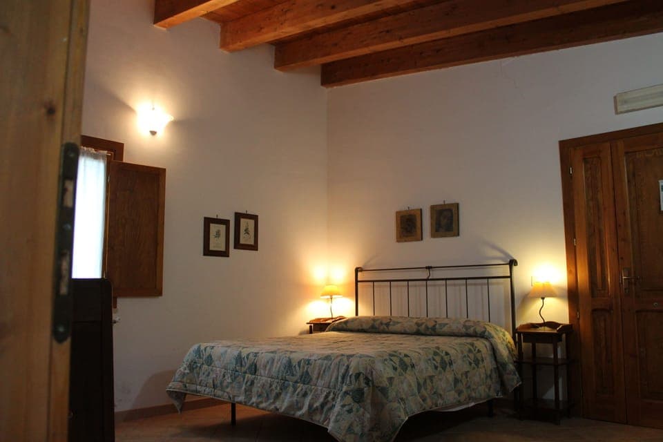 Family Room | Individually decorated, individually furnished, free cribs/infant beds