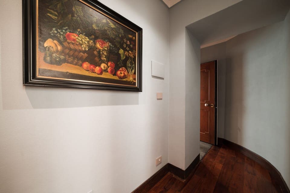 Free minibar, in-room safe, desk, laptop workspace