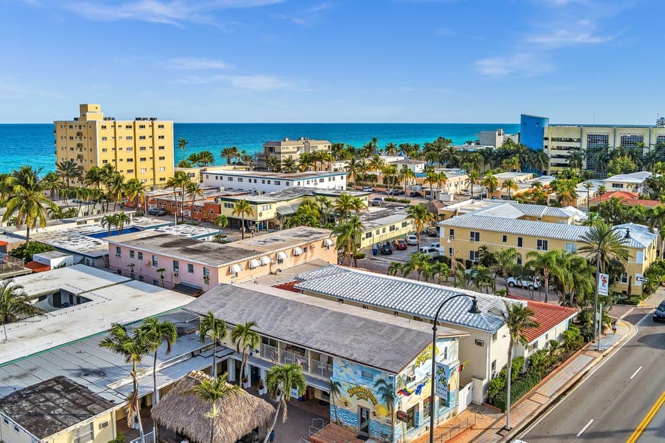 Check-in/check-out kiosk