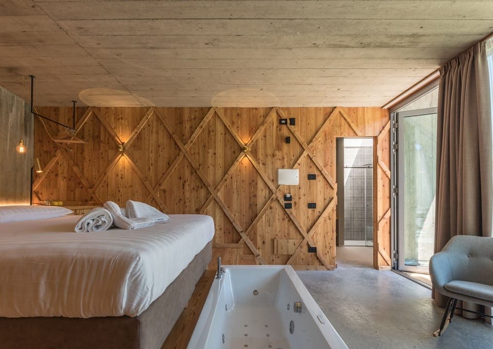 Junior Studio Suite (Sweet Dream) | Minibar, individually decorated, individually furnished, blackout drapes