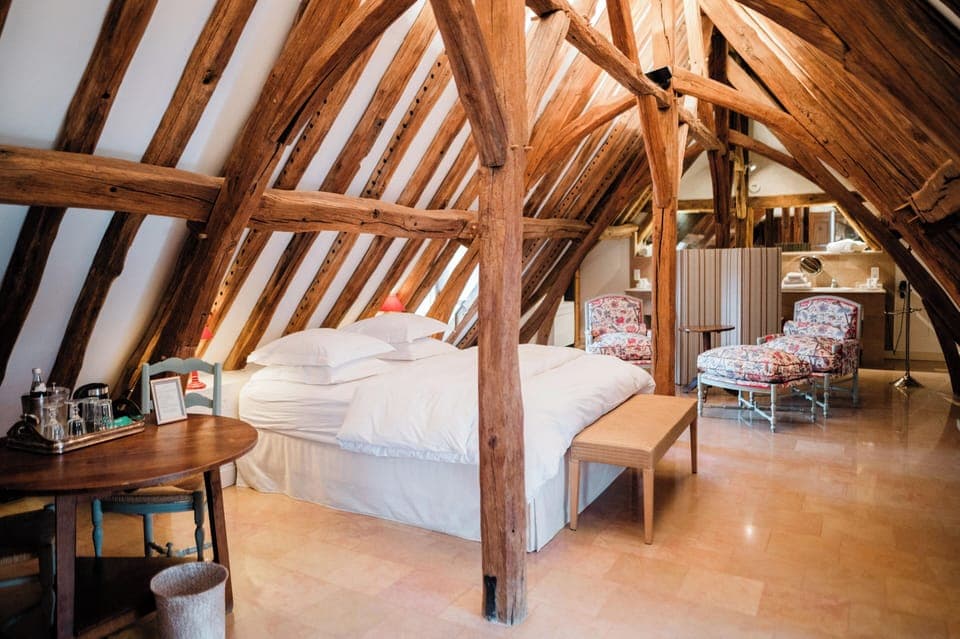 Suite Signature | Premium bedding, Select Comfort beds, in-room safe