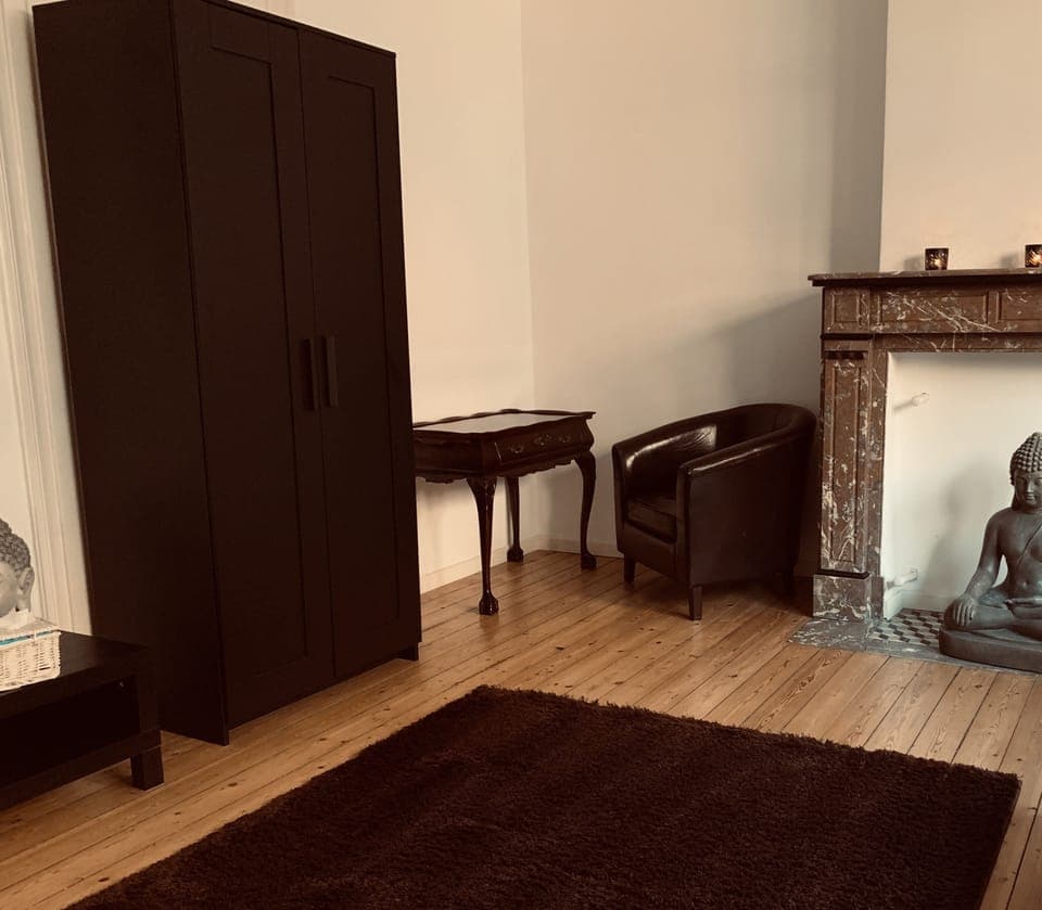 Design Room | Premium bedding, individually decorated, individually furnished