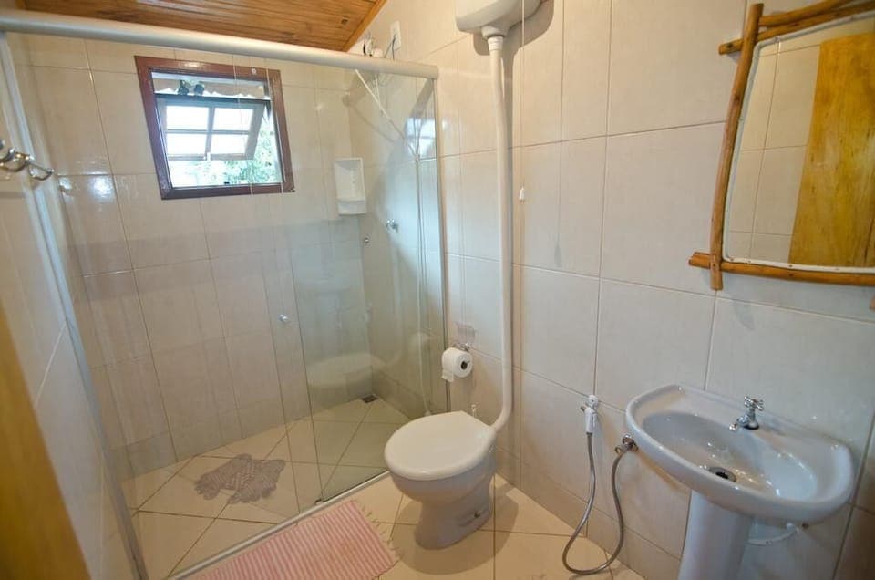 Suite (Bouganville) | Bathroom | Towels, soap