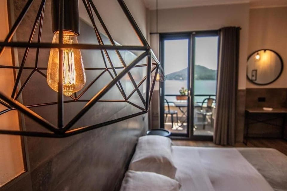 Minibar, in-room safe, individually furnished, desk