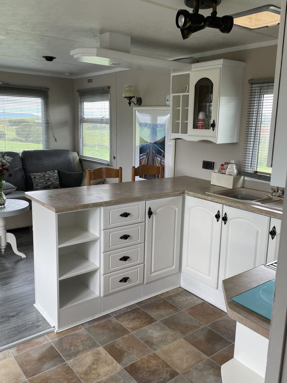 Cabin | Private kitchen | Fridge, microwave, oven, stovetop