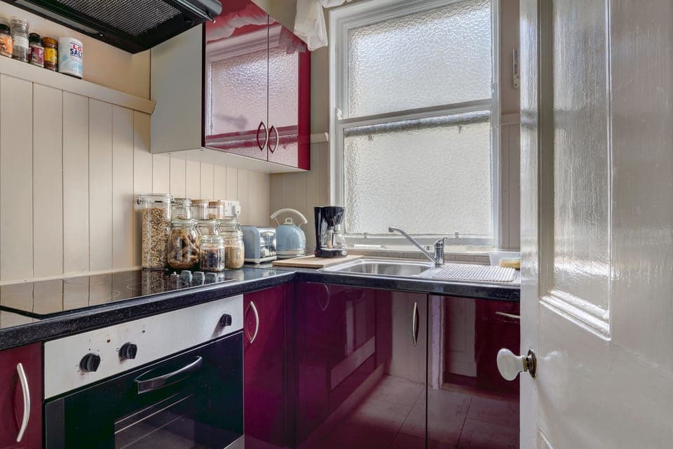 Microwave, coffee/tea maker