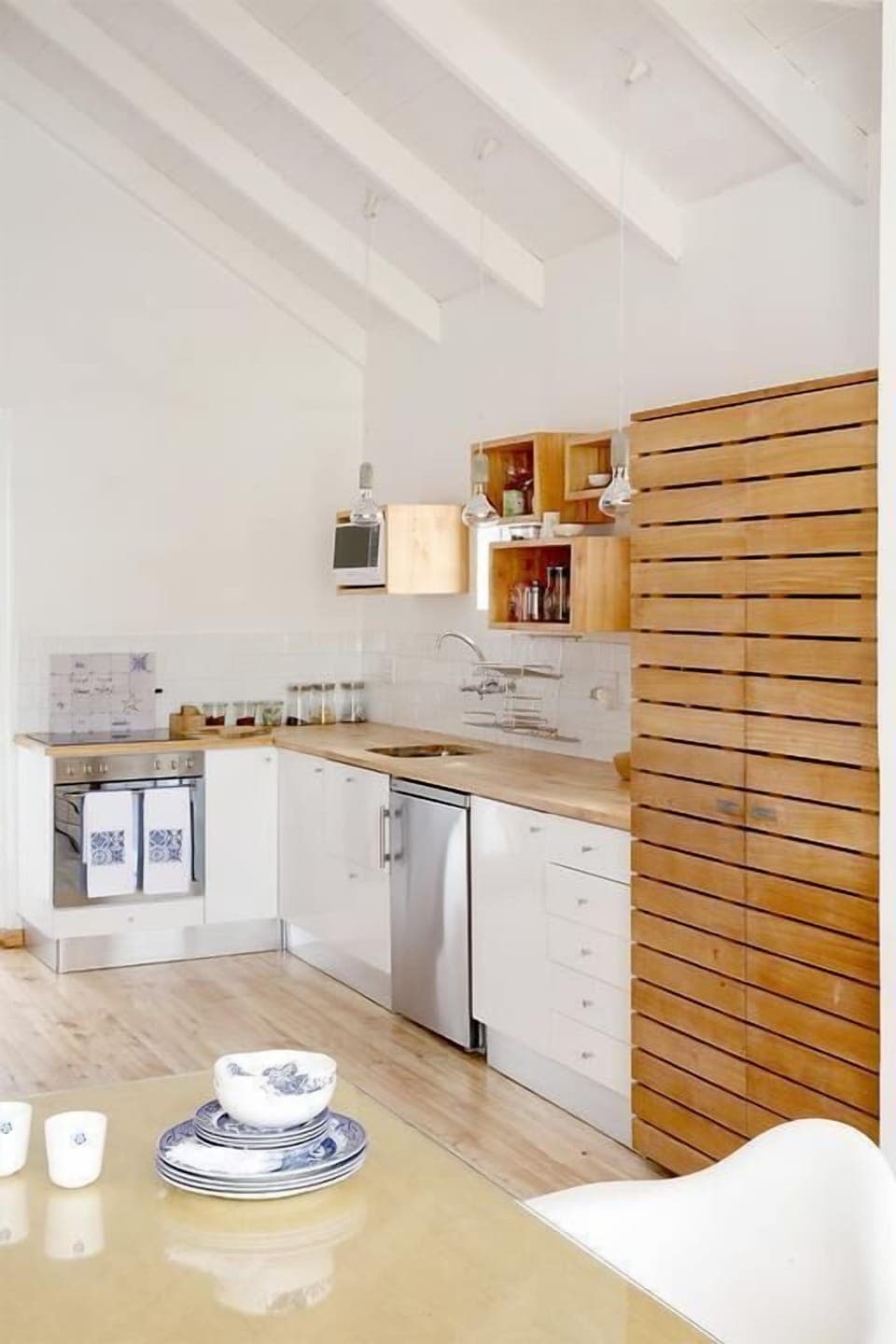 House (HouseAwe) | Private kitchenette | Fridge, stovetop, electric kettle, cookware/dishes/utensils