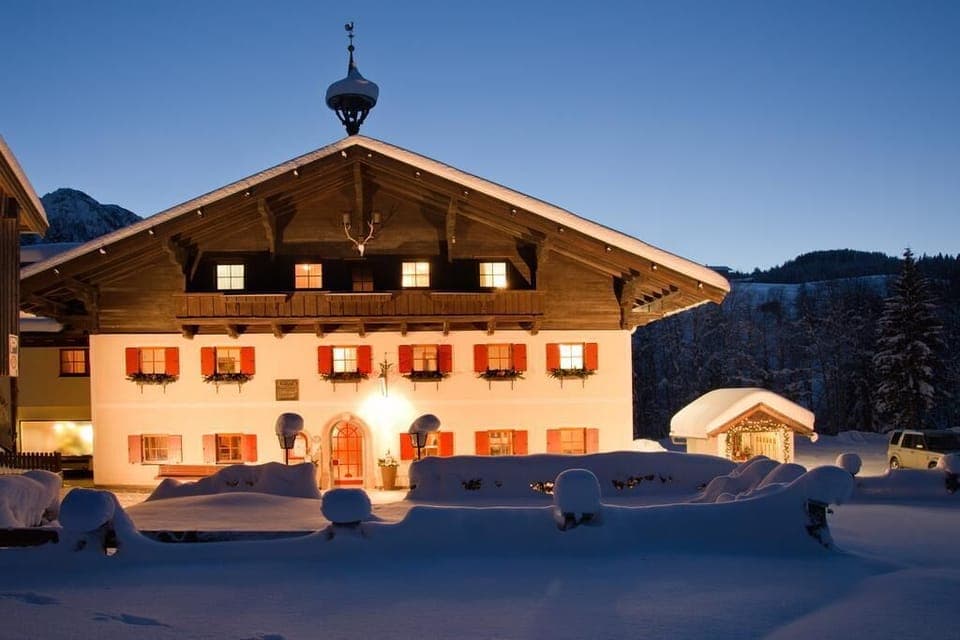 Front of property - evening/night