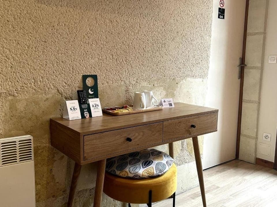 Individually decorated, desk, free WiFi, bed sheets