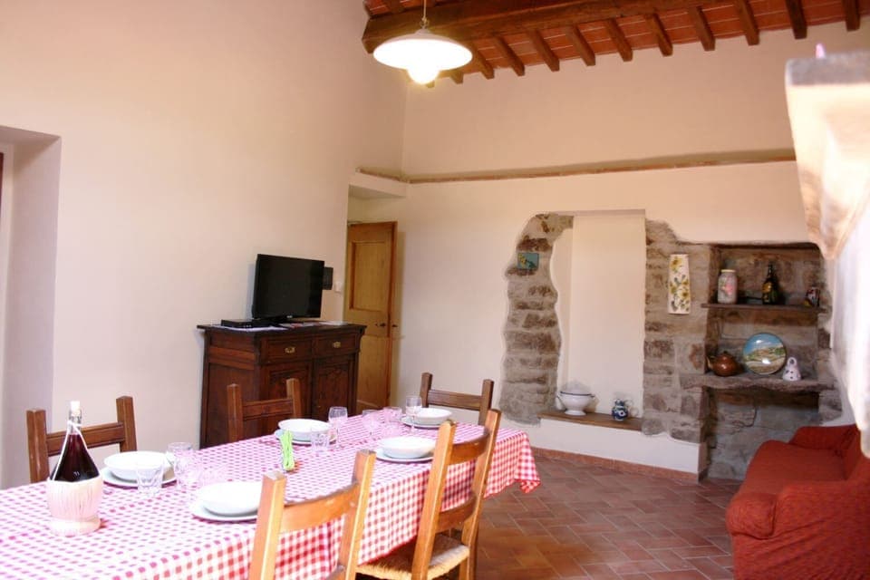 Apartment, 3 Bedrooms, Non Smoking | In-room dining