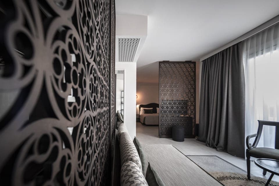 Luxury Room | Hypo-allergenic bedding, minibar, in-room safe, blackout drapes