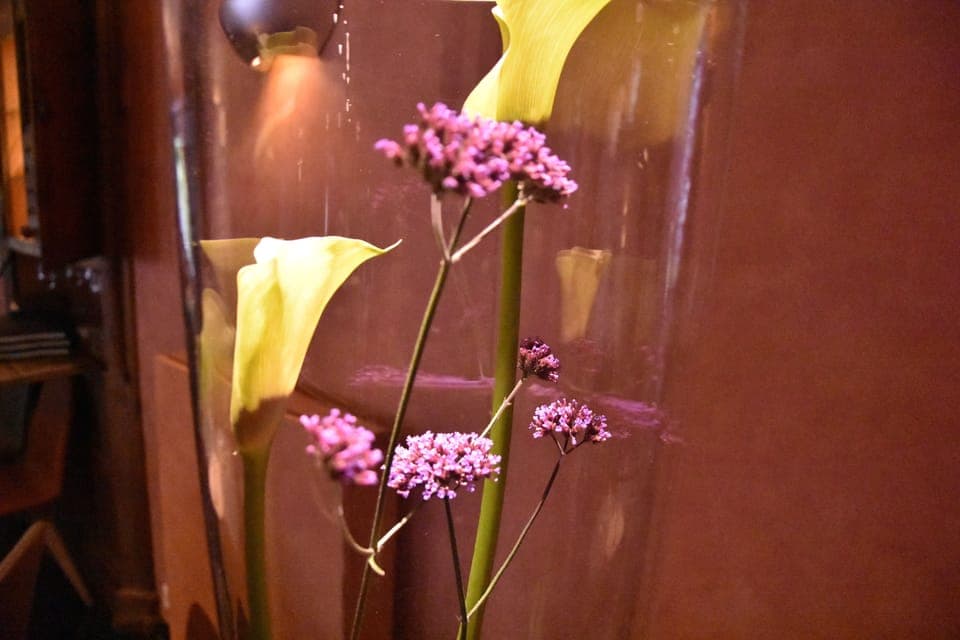 Premium bedding, down comforters, minibar, in-room safe