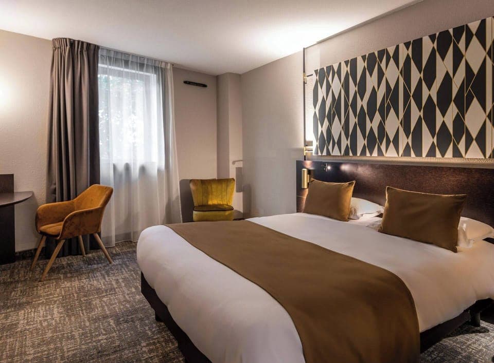 Comfort Double Room, 1 Queen Bed | Desk, laptop workspace, soundproofing, iron/ironing board