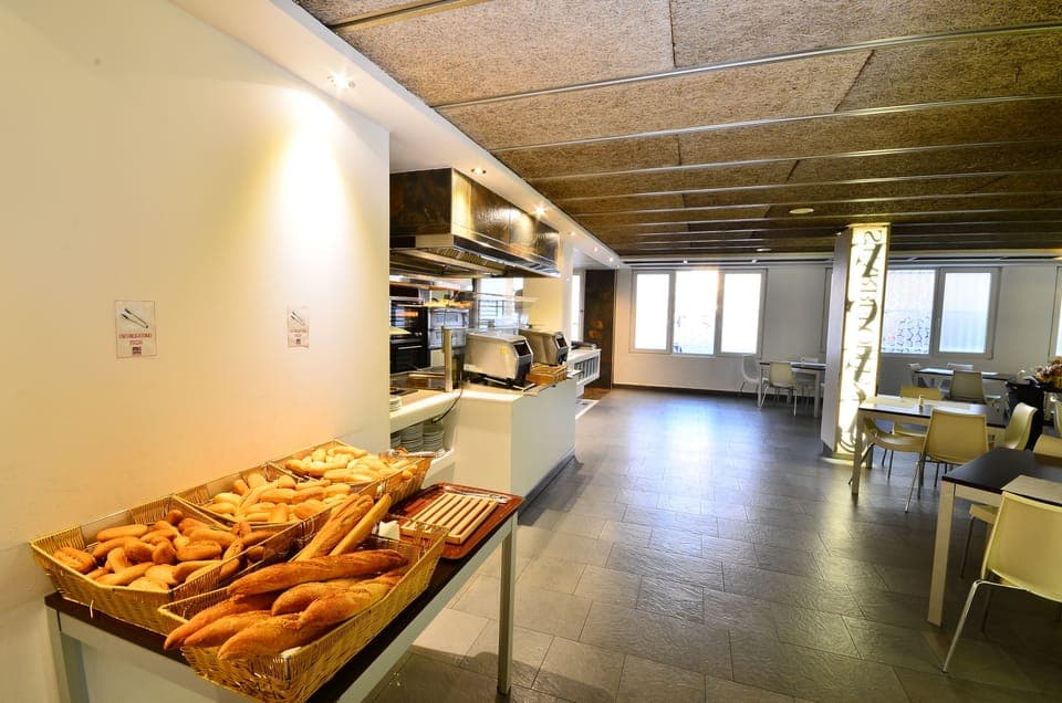 Daily buffet breakfast (EUR 4 per person)