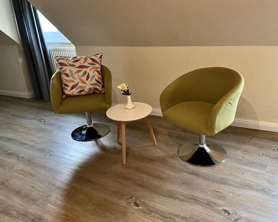 Suite | Living area | TV