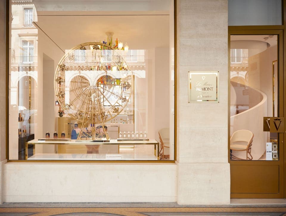 Couples treatment rooms, sauna, steam room, body treatments