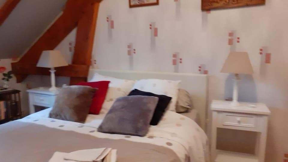 Individually decorated, individually furnished, desk, laptop workspace