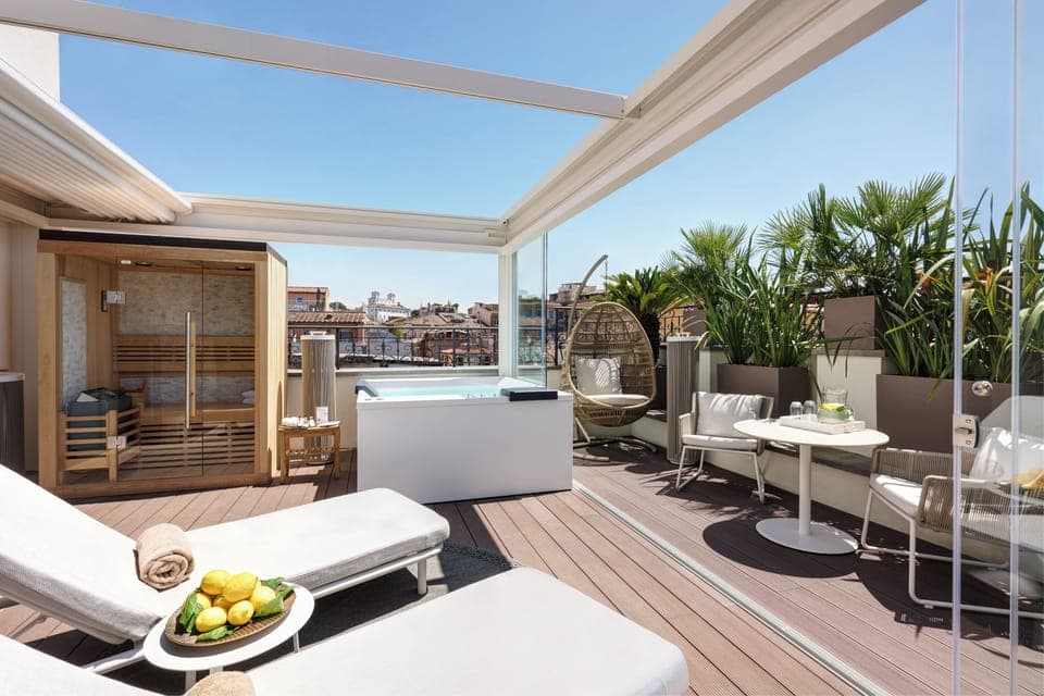 Spa Suite View | Jetted tub