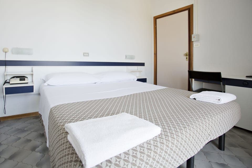Economy Double Room | In-room safe, desk, free WiFi, bed sheets