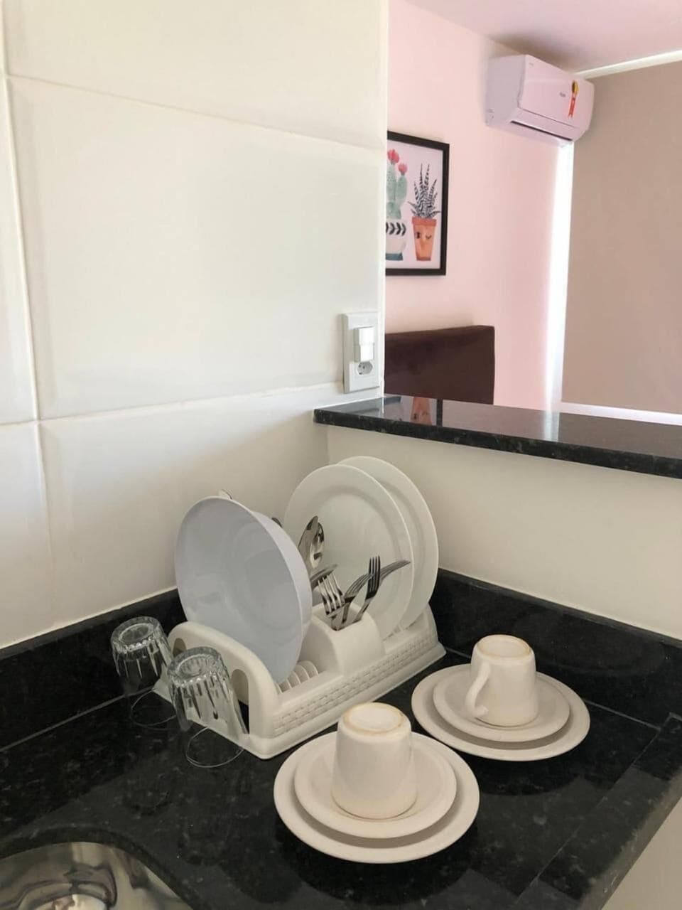 Stovetop, cookware/dishes/utensils