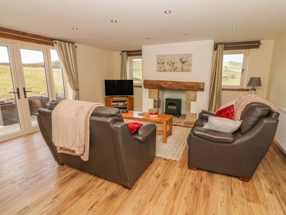 Cottage | Living room | TV