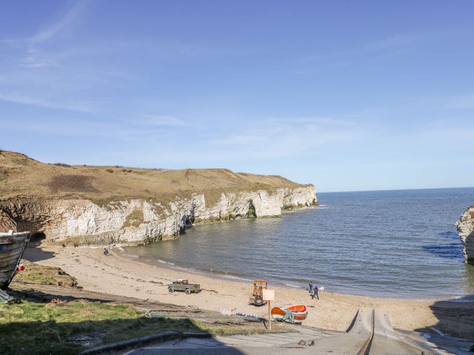 Cottage | 2 bedrooms, individually decorated, individually furnished, free WiFi