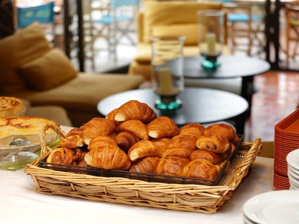 Daily buffet breakfast (EUR 16 per person)