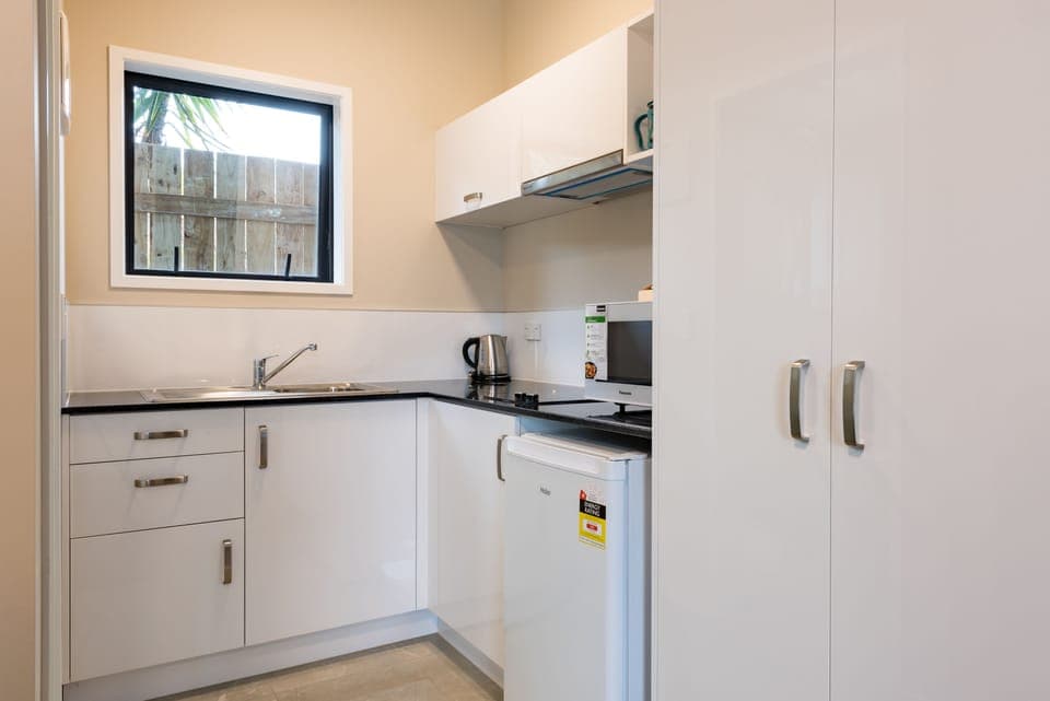 Blue Dolphin Block Superior Studio, 1 King Bed | Private kitchenette | Mini-fridge, microwave, coffee/tea maker, toaster