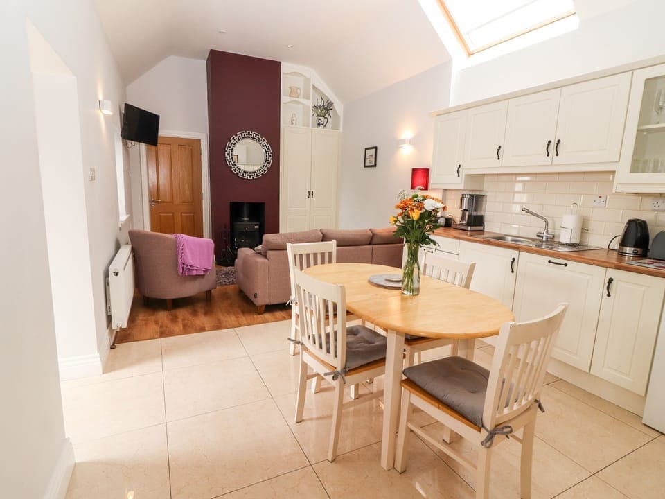 Cottage | Interior