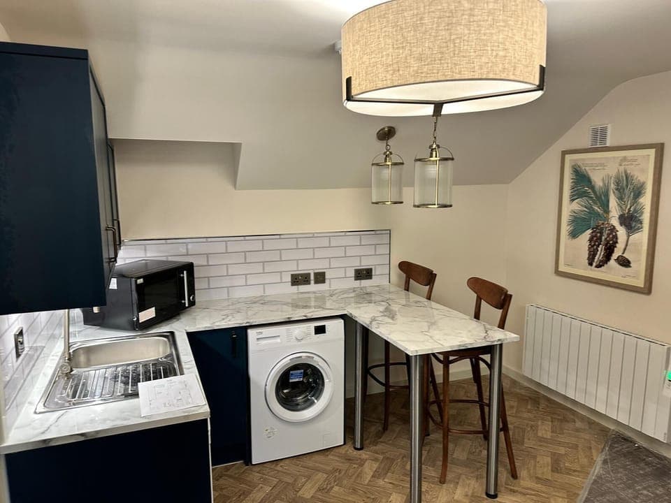 Apartment, Ensuite | Private kitchen | Highchair