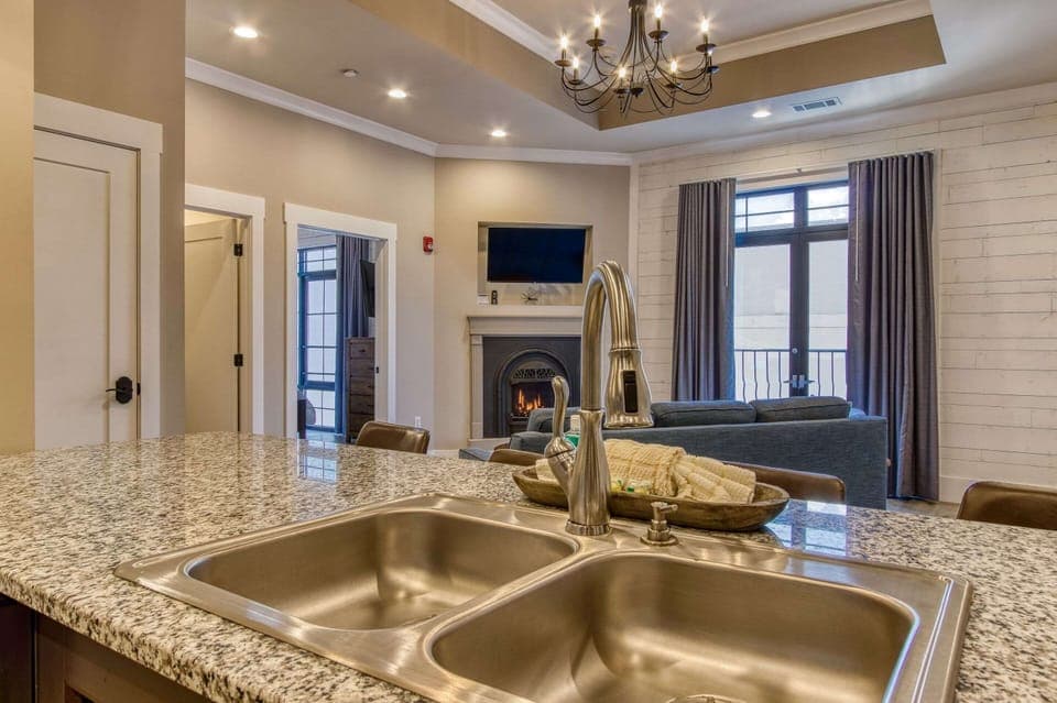 Suite, Multiple Beds, Accessible, Non Smoking (Efficiency) | Individually decorated, individually furnished, blackout drapes