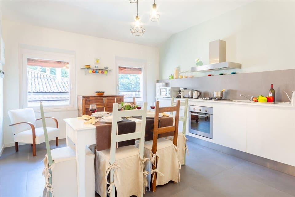 Apartment, 2 Bedrooms | In-room dining