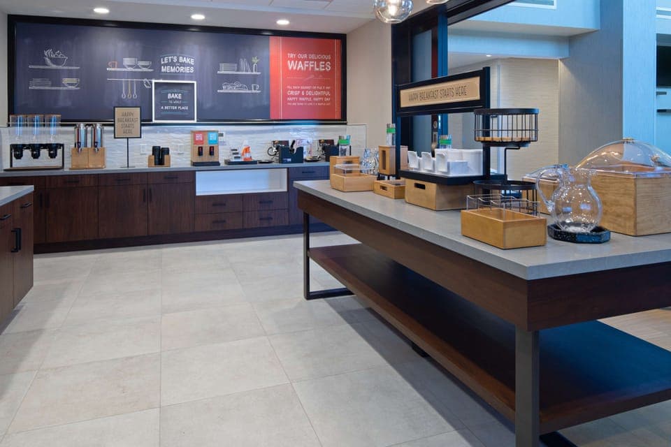 Free daily continental breakfast