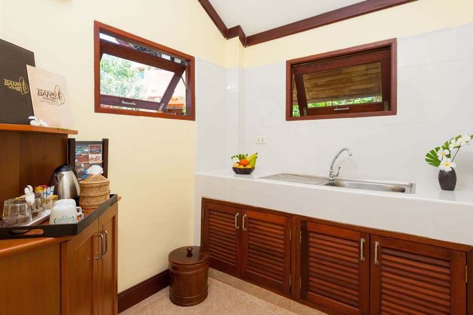 Bungalow Hilltop Double Bed  | Bathroom | Shower, free toiletries, towels