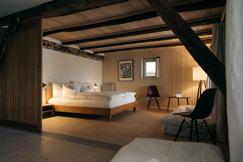 Double Room, Private Bathroom (Zimmer 4) | Hypo-allergenic bedding, blackout drapes, free WiFi, bed sheets