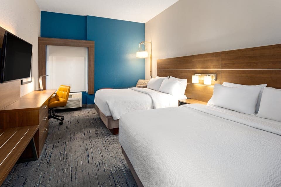 Premium bedding, pillowtop beds, in-room safe, desk