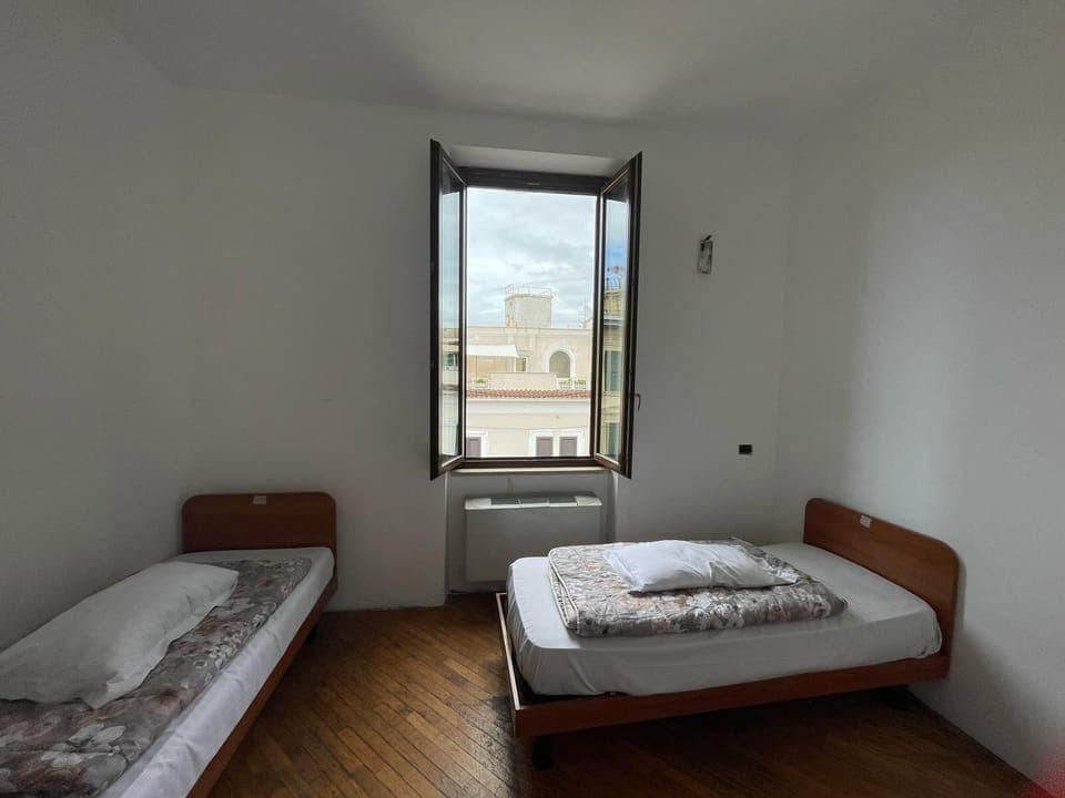 Exclusive Shared Dormitory | Free WiFi, bed sheets