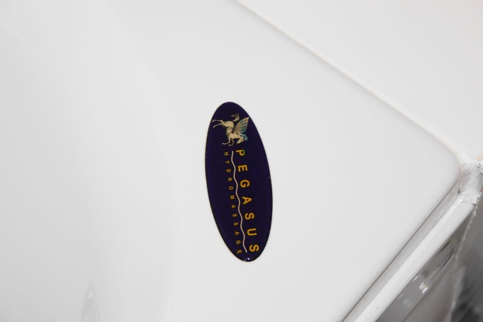 Superior Room, Sea View | Bathroom | Free toiletries, hair dryer, towels