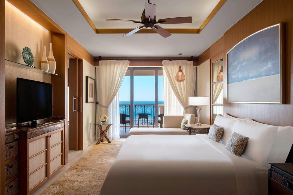 St Regis, Premium Room, 1 King Bed, Sea View | Frette Italian sheets, premium bedding, minibar, in-room safe