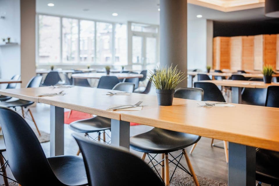 Daily buffet breakfast (EUR 16 per person)