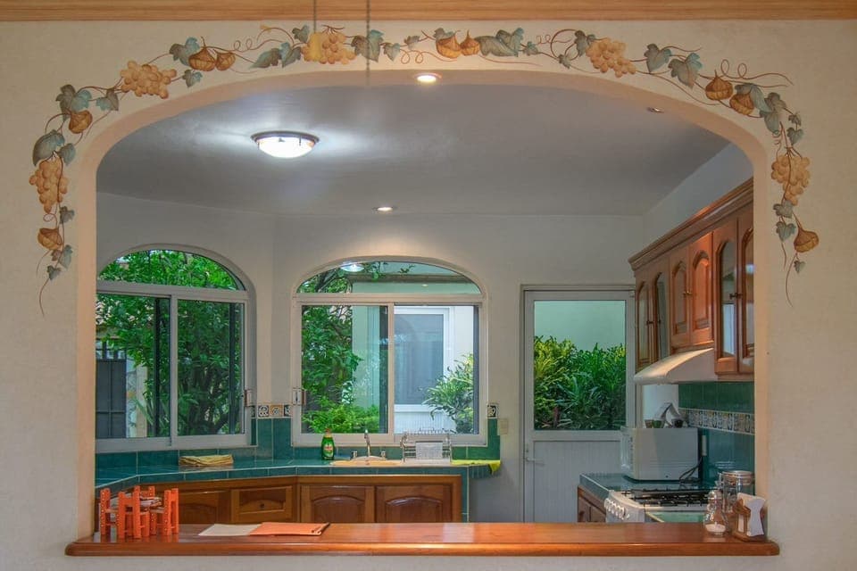 House | Private kitchen | Fridge, microwave, coffee/tea maker, cookware/dishes/utensils