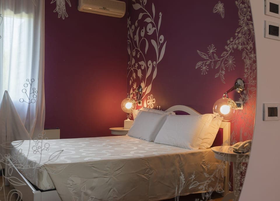 Superior Double or Twin Room, Private Bathroom | Premium bedding, memory foam beds, in-room safe, individually decorated