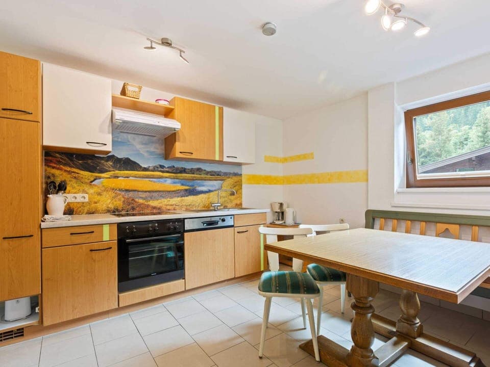 Apartment | Private kitchen | Stovetop, coffee/tea maker