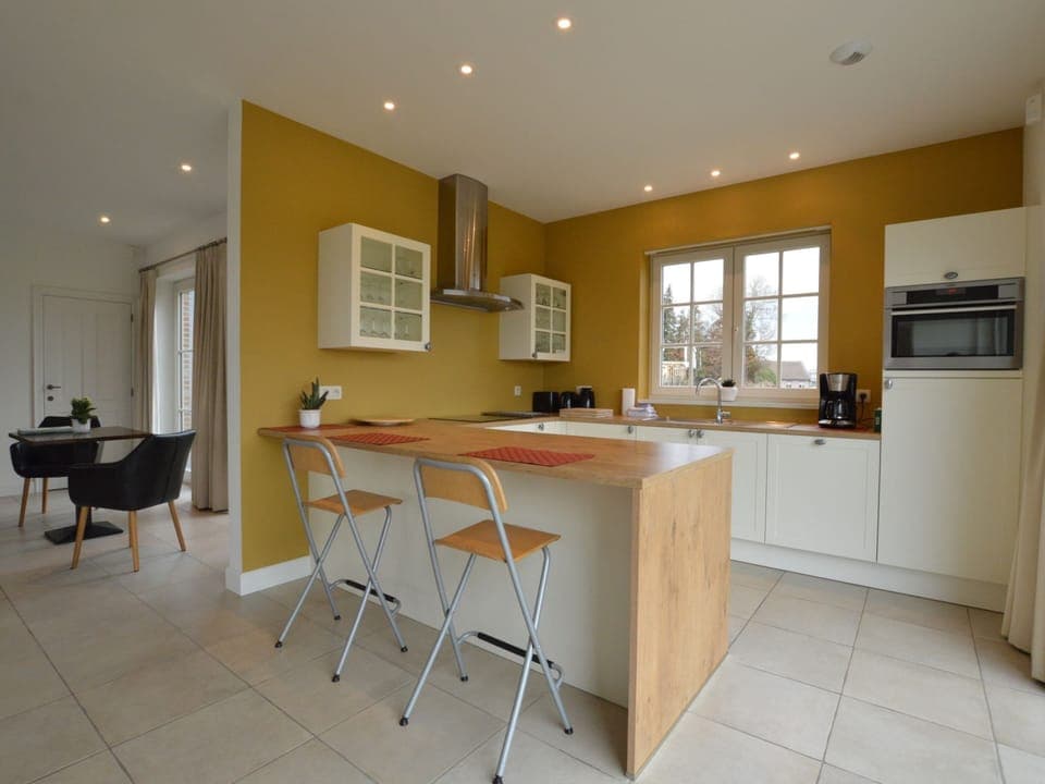 House | Private kitchen | Highchair