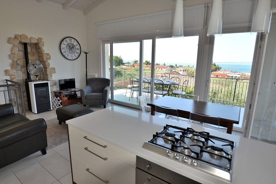 Villa, 4 Bedrooms | Private kitchen | Full-size fridge, oven, stovetop, dishwasher