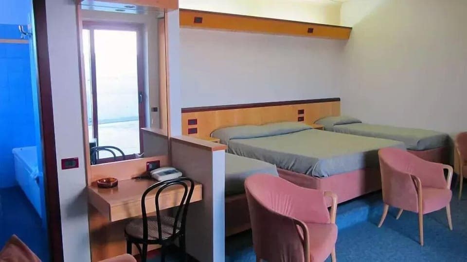 In-room safe, blackout drapes, soundproofing, free WiFi